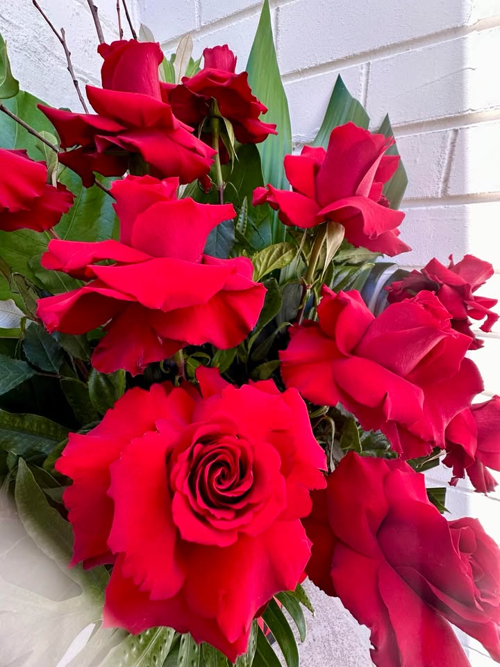 🌸 Spring is Here – The Perfect Time to Send Flowers in Perth 🌸